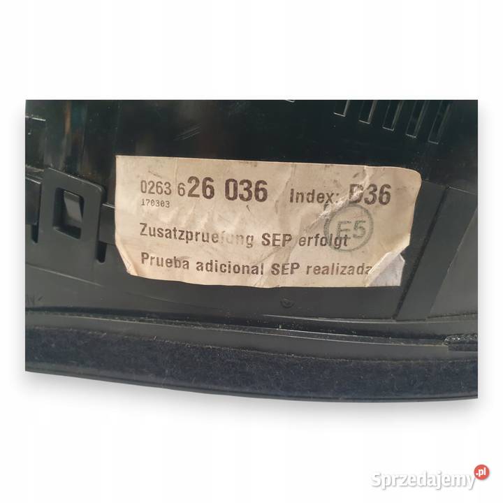 LICZNIK ZEGARY 8E0920900L Audi A4 B6 18 T 20 20V Wyposażenie wnętrza Chełm