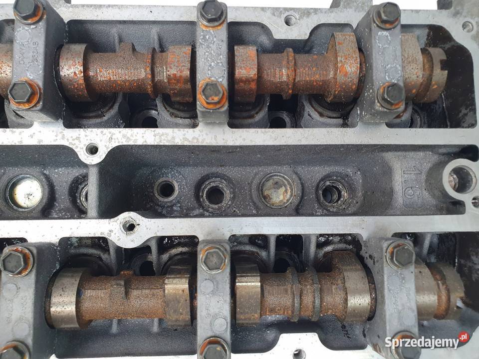 GŁOWICA CYLINDRÓW Ford Focus MK2 16 16V osobowe Głowice cylindrów
