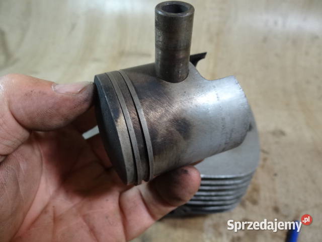 cylinder MZ TS 150 z tłokiem i pierścieniami org Żary