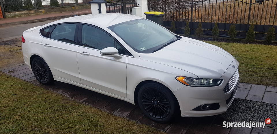 Ford Mondeo niski przebieg biała perła kamera Tłuszcz