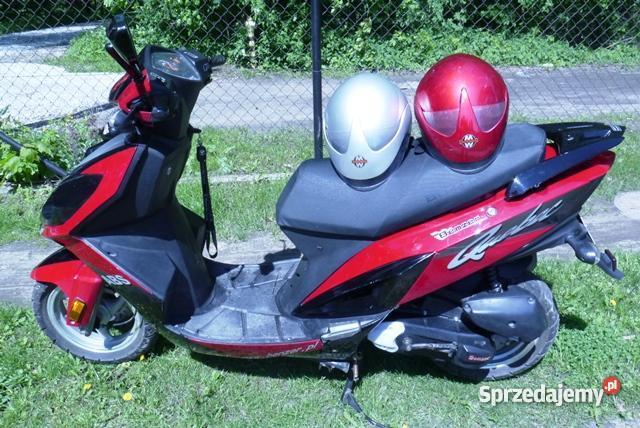 Skuter Benzer Quebec Domaszczyn