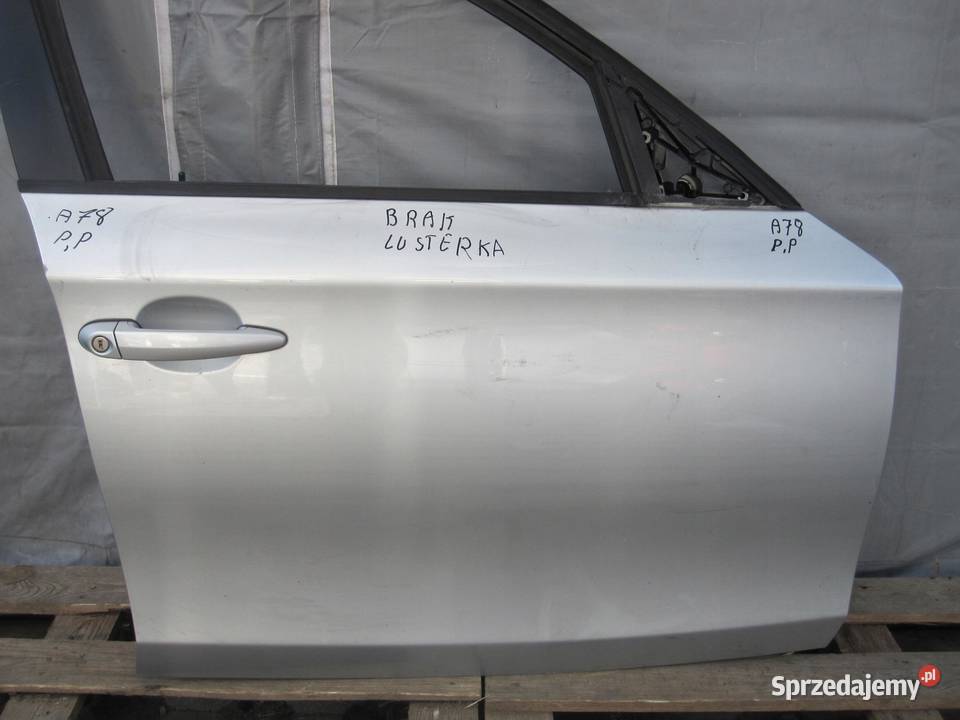 BMW E81 E87 LIFT 09r drzwi prawe przód