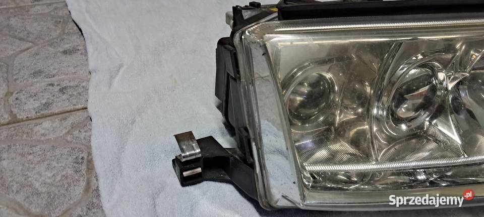 Reflektor Skoda Octavia I FL podlaskie Rutki-Kossaki