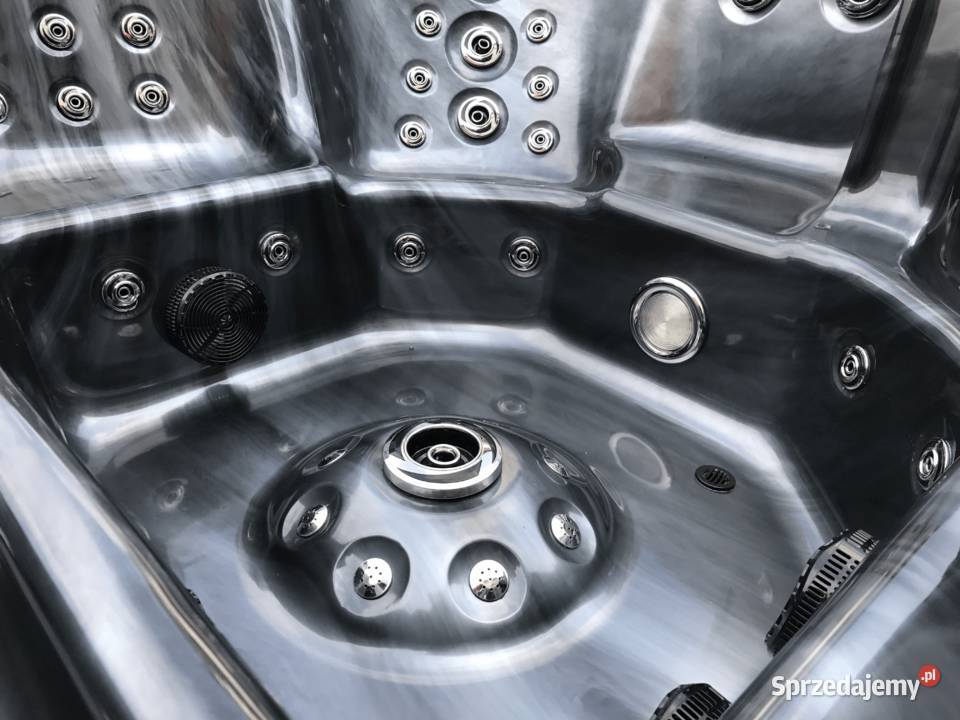 Nowa luksusowa wanna ogrodowa z hydromasażem Kraków