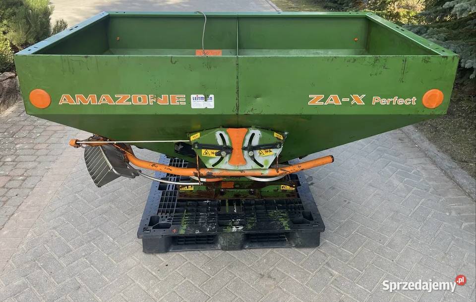 Rozsiewacz do nawozow AMAZONE X Perfect Janów