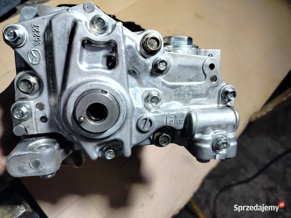 Pompa olejowa Mazda 22 osobowe Rększowice sprzedam