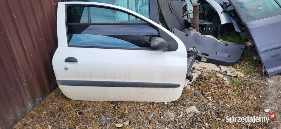 Peugeot 206 przed FL Zderzak Maska Pas przód z Motoryzacja sprzedam
