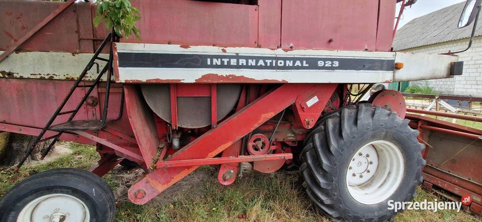 Kombajn zbożowy international 923 Case IH lubelskie Putnowice Wielkie