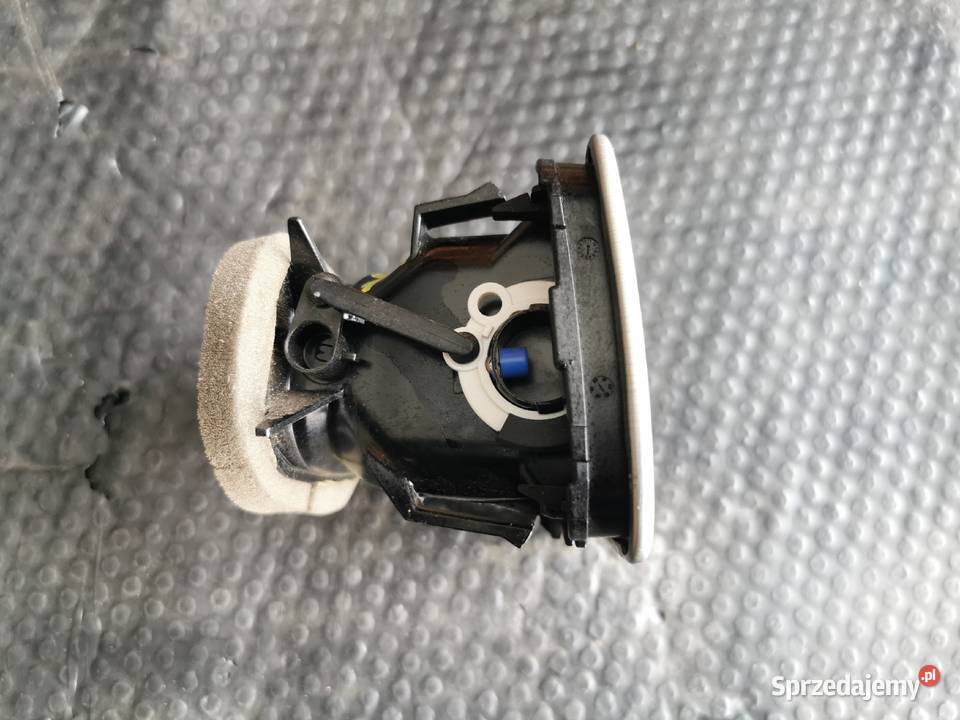 Kratka nawiewu lewa Volvo v70 III 3 s80 xc70 II sprzedam