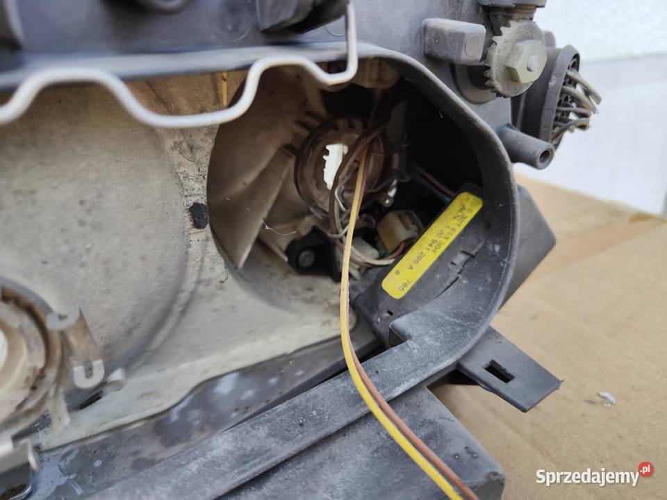 Lampa lewa VW Sharan 1 LIFT halogen obudowa Kielcza