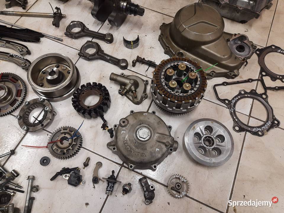 Honda XL 1000 v Varadero silnik części SD01E wał Jelenia Góra