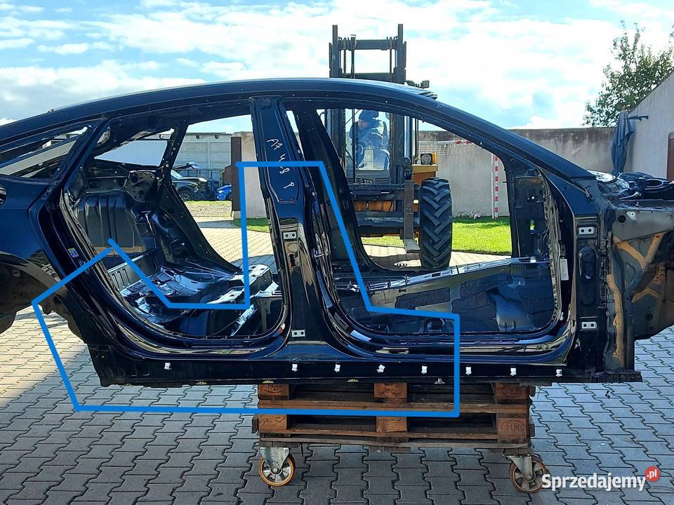 Audi A7 II 4K8 4M0 TFSI SŁUPEK ŚRODKOWY PRAWY osobowe