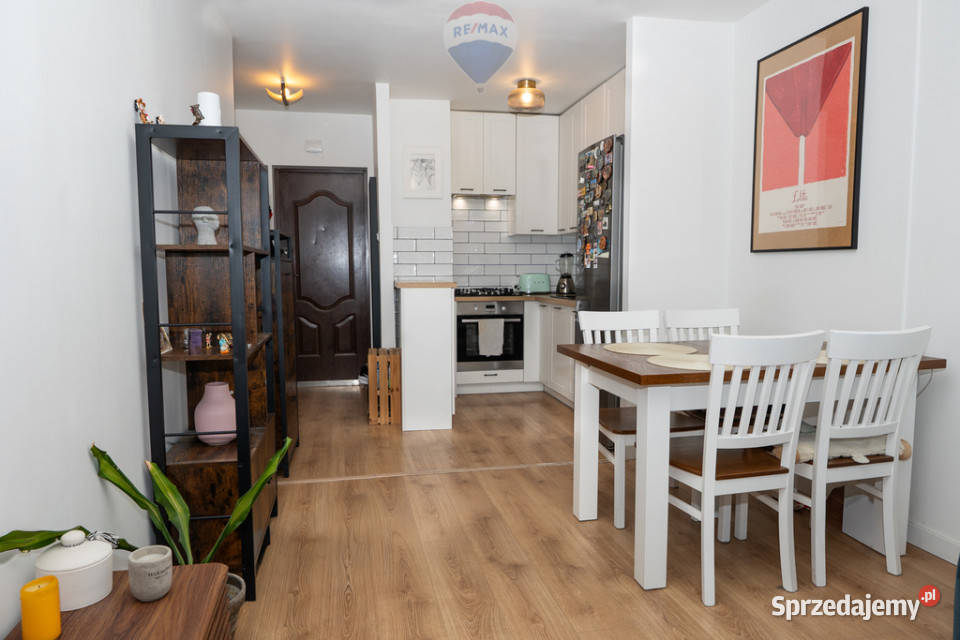 Stary Żoliborz 2 pokoje 344 m Metra Warszawa