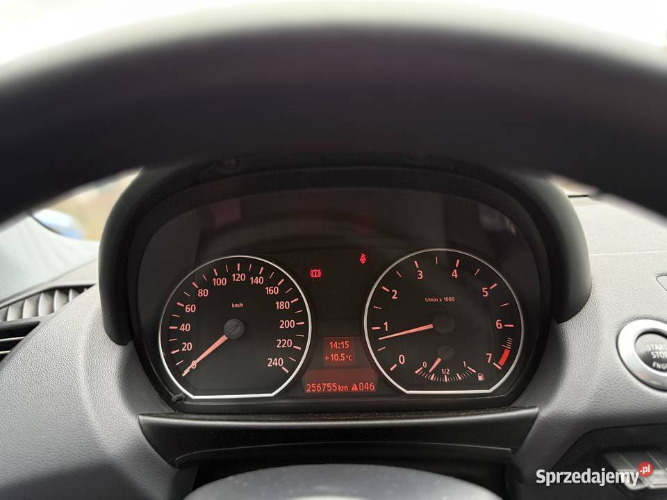 BMW E87 2004 świeży przegląd sprawna i zadbana Rok produkcji 2004 Rokietnica