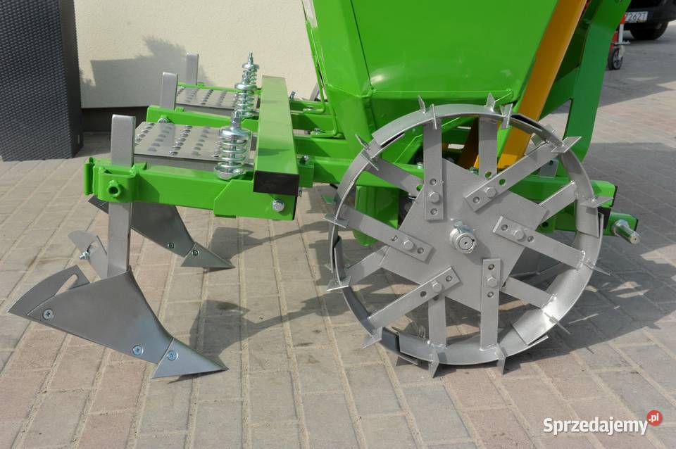 Sadzarka dwurzędowa do sadzenia roślin Siewniki i sadzarki podkarpackie Tajęcina