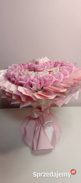 Bukiet serce z różami mydlanymi i Raffaello Czekolady i czekoladki Wrocław