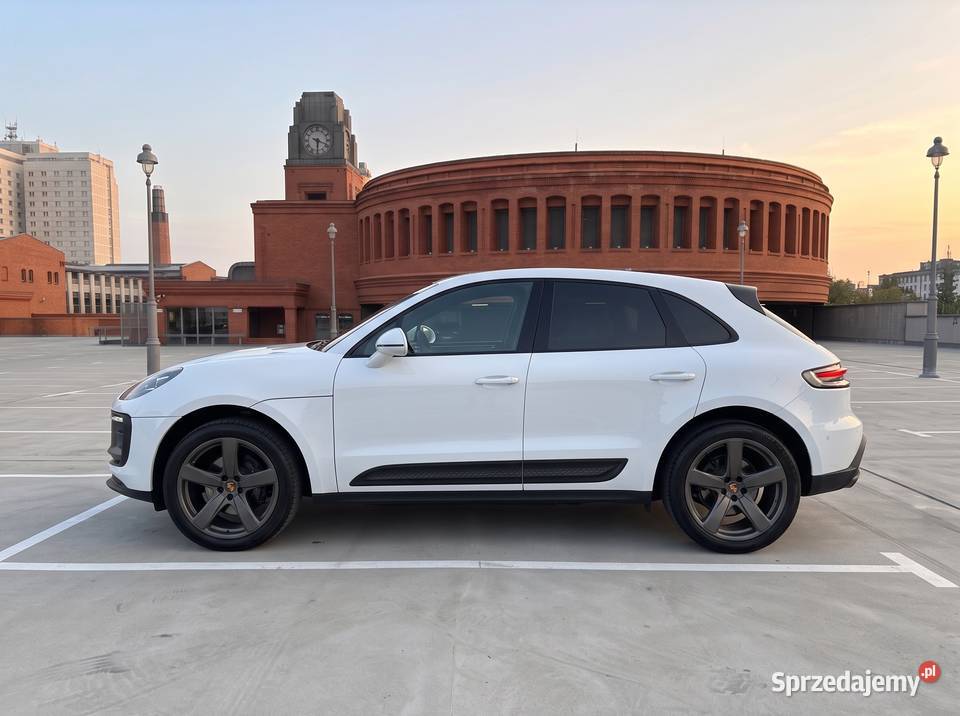 Porsche Macan 20 265 lift MY2022 20 800 panorama gniazdo USB