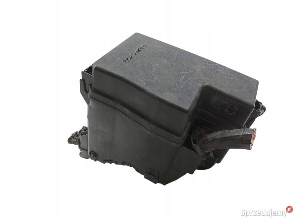 SKRZYNKA BEZPIECZNIKÓW KPL 20 B 123 8266242331 Motoryzacja