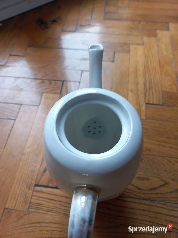 porcelana zabytkowy dzbanek Victoria China Piastów
