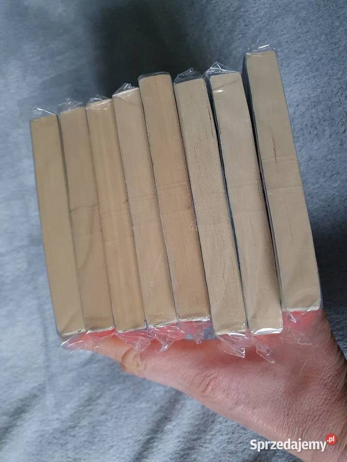 Komiks Gigant zestaw 8 tomów 2004 pomorskie