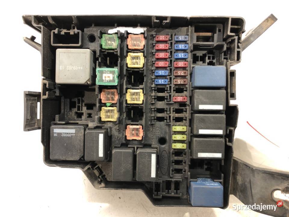 SKRZYNKA BEZPIECZNIKÓW FORD FIESTA MK7 Hatchback podkarpackie