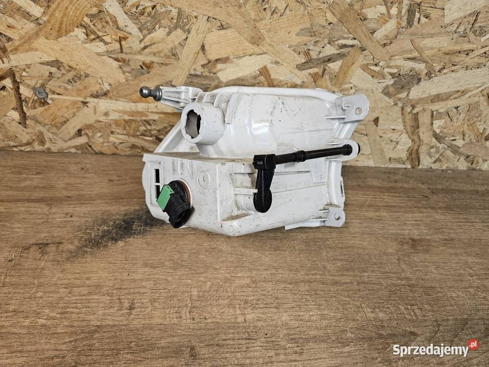 FORD KUGA MK2 LIFT HALOGEN LEWY PRZÓD
