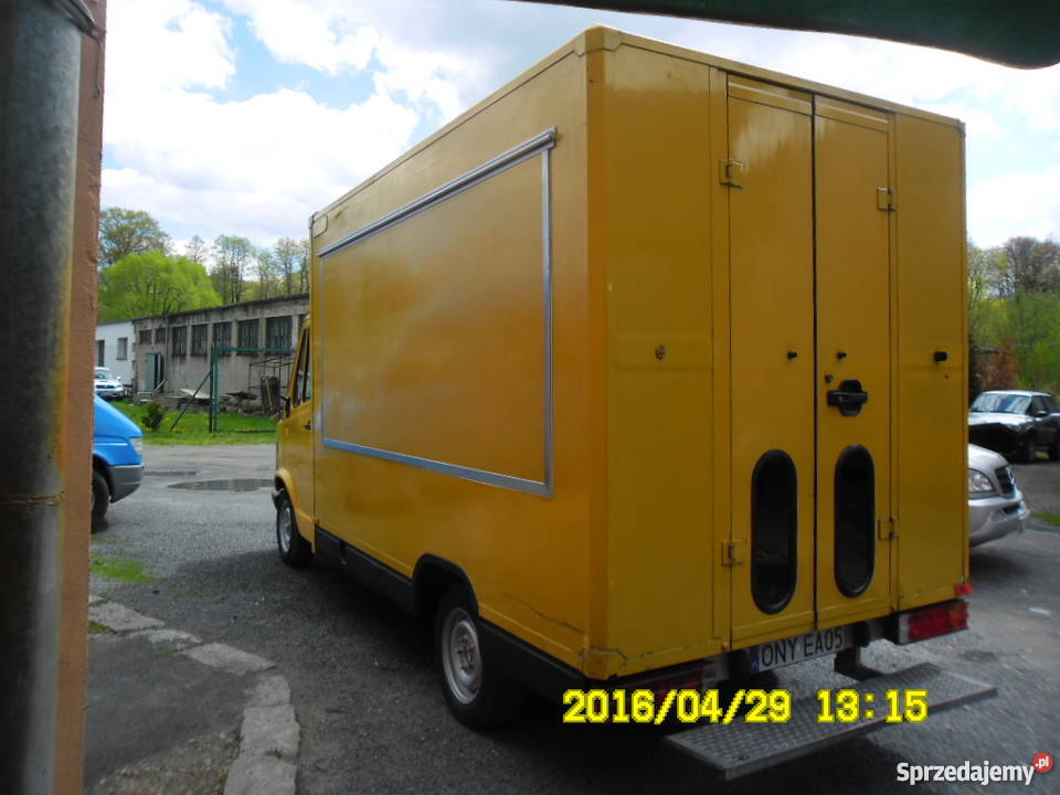 Mercedes Autosklep Sklep Bar Food Truck Mięso opolskie Głuchołazy