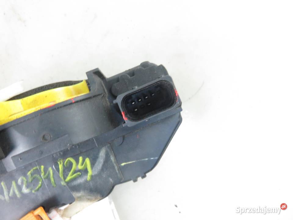 ZAMEK LEWY TYLNY OPEL ZAFIRA C 6PIN