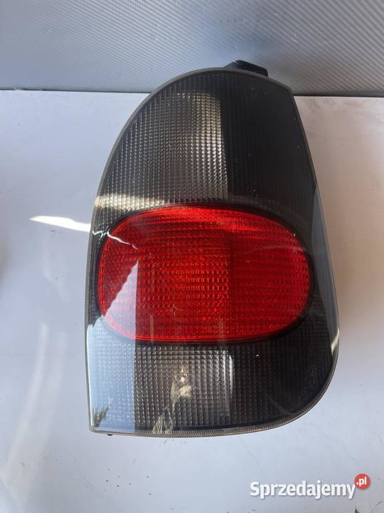 RENAULT ESPACE 3 PRAWA LAMPA TYŁ wielkopolskie Ostroróg
