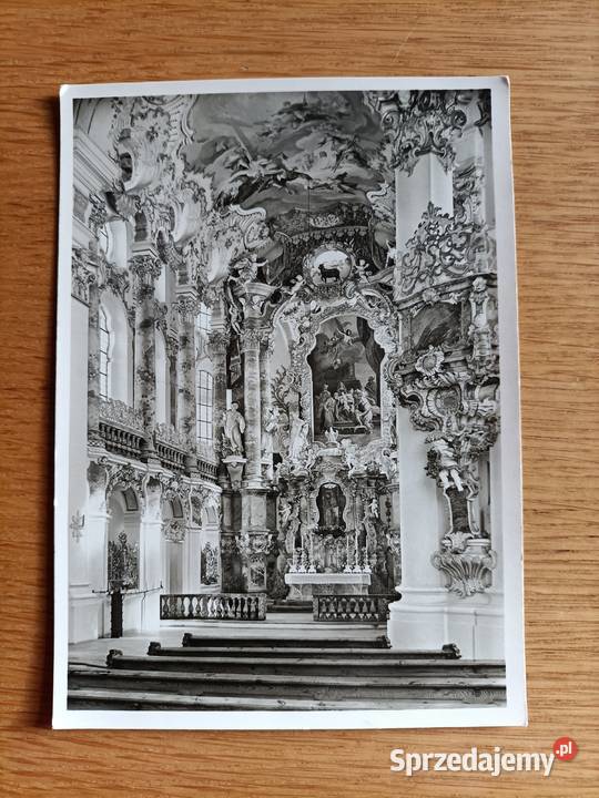 WNĘTRZE KOŚCIOŁA PIELGRZYMKOWEGO W WIES NA