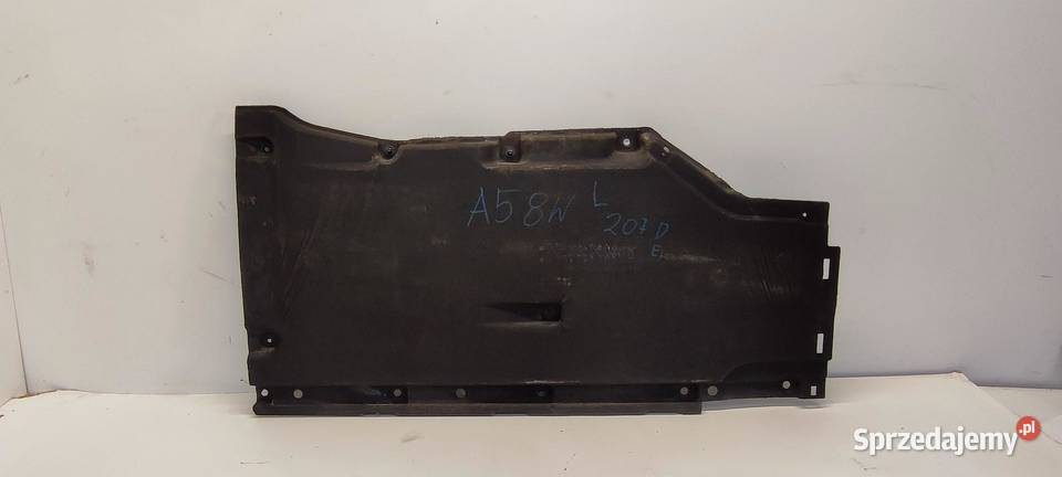AUDI A5 8W OSŁONA PODWOZIA LEWA 8W6825207D