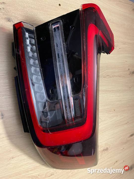 PRAWA LAMPA REFLEKTOR TYŁ LED VOLVO C40 32365667 wielkopolskie