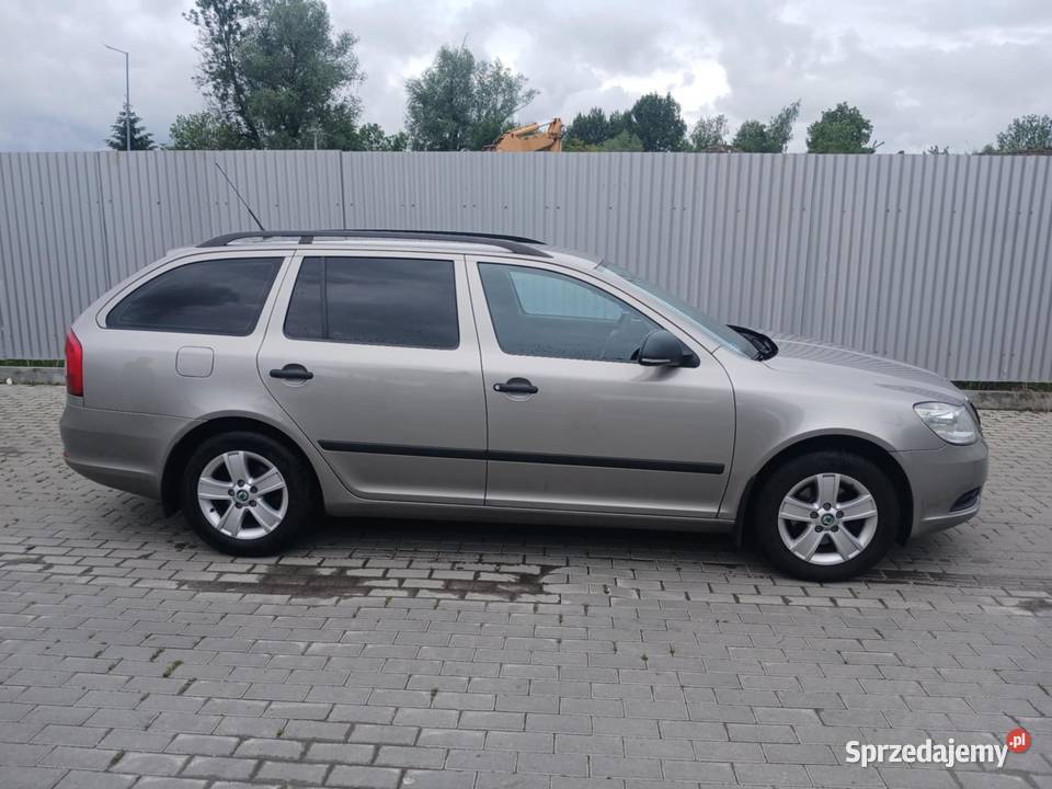 Skoda Octavia II 14 TSI 2010 137 200 Octavia Zgłobień
