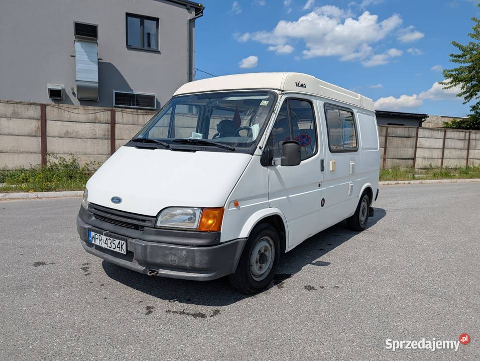 Kamper Reimo dwa łóżka 4os można się wyprostować Rok produkcji 1992 Kampery Grabie