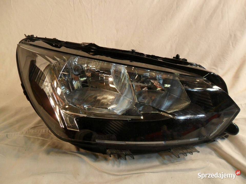 Reflektor Przód strona prawa Peugeot 208 I EB19 Lampy przednie Nowy Tomyśl