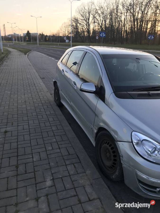 Mercedes b Świdnik