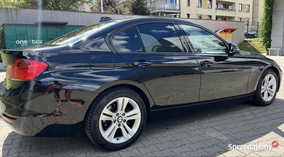 BMW F30 16 Benzyna 136 Bezwypadkowy Polska Salon reflektory ksenonowe Kraków