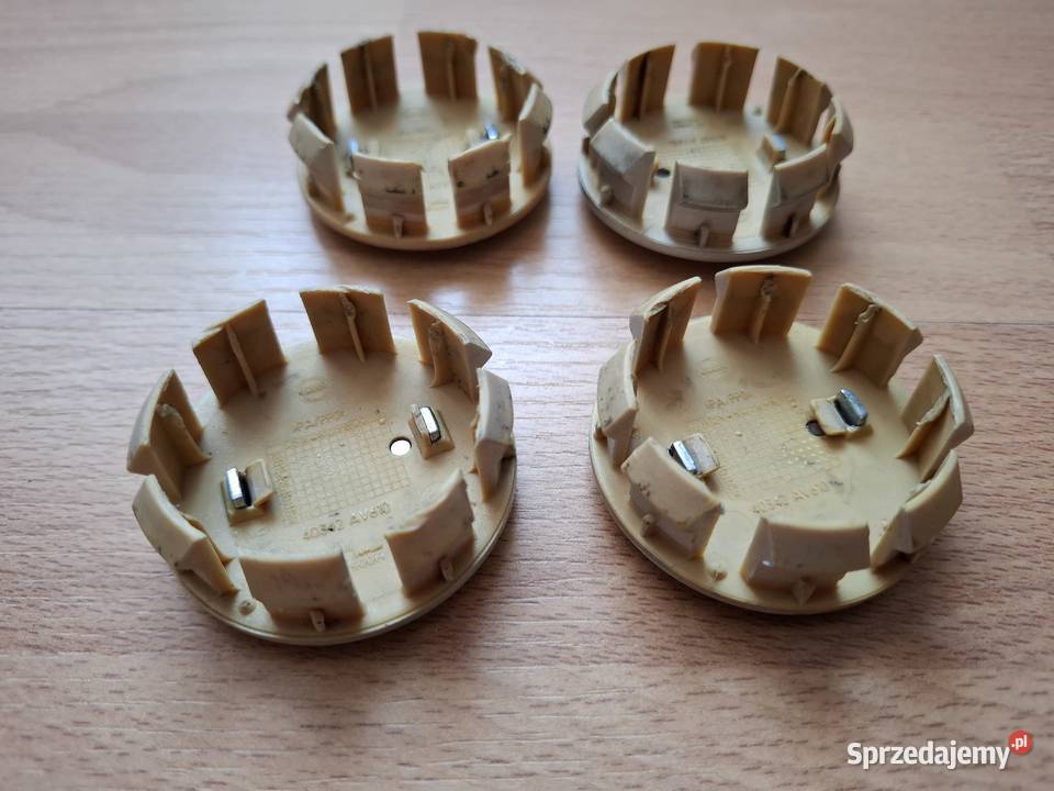 NISSAN 4 oryginalne dekieleki do felg 54mm Zarzecze