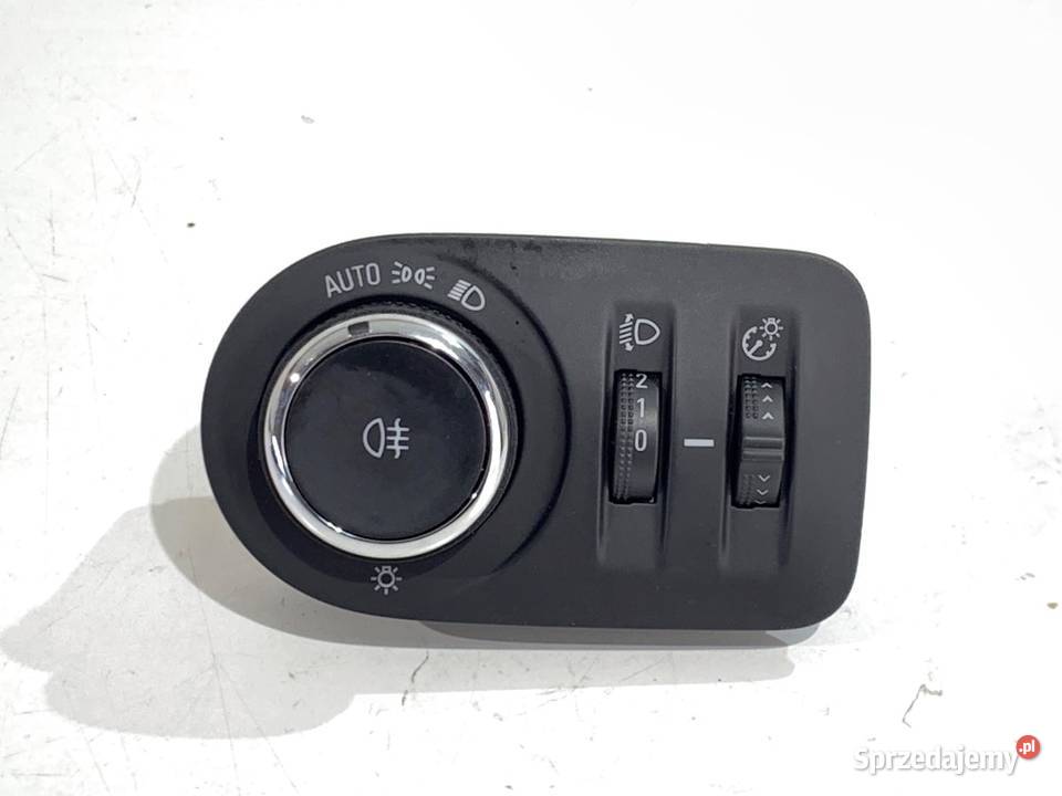 WŁĄCZNIK ŚWIATEŁ OPEL CORSA F 39201667 PRZYCISK