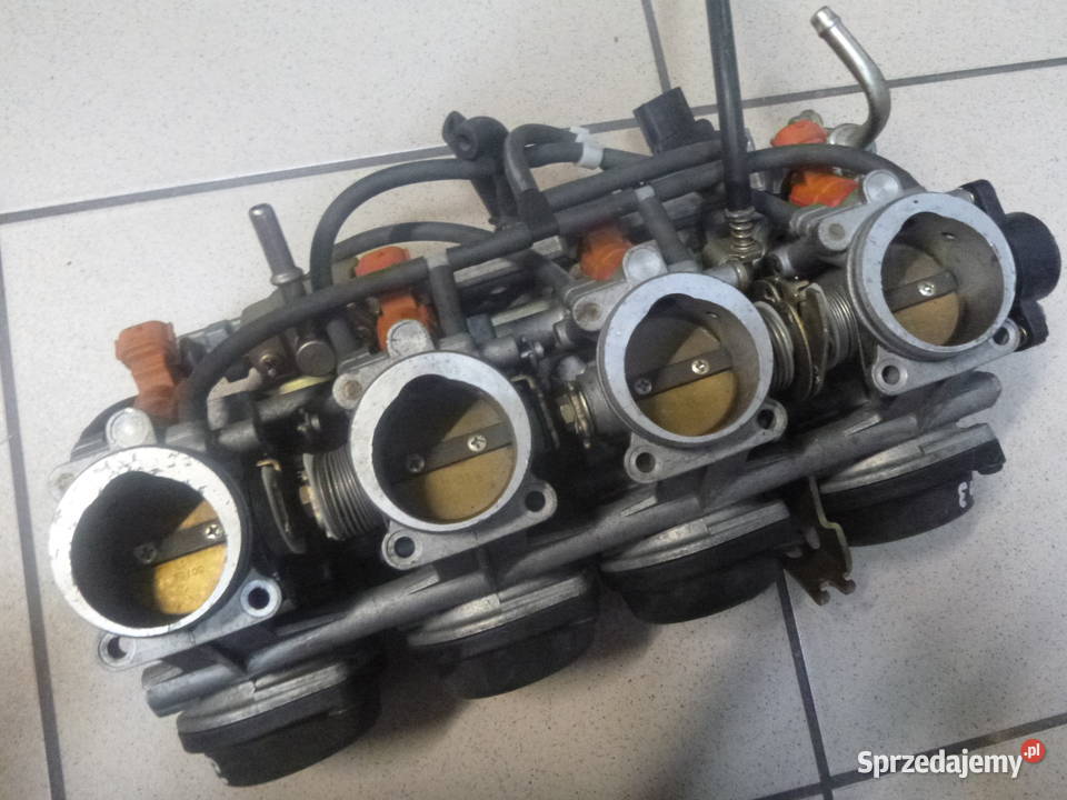 Gaźniki wtryski Yamaha R1 YZF 1000 20022003 Silniki i osprzęt