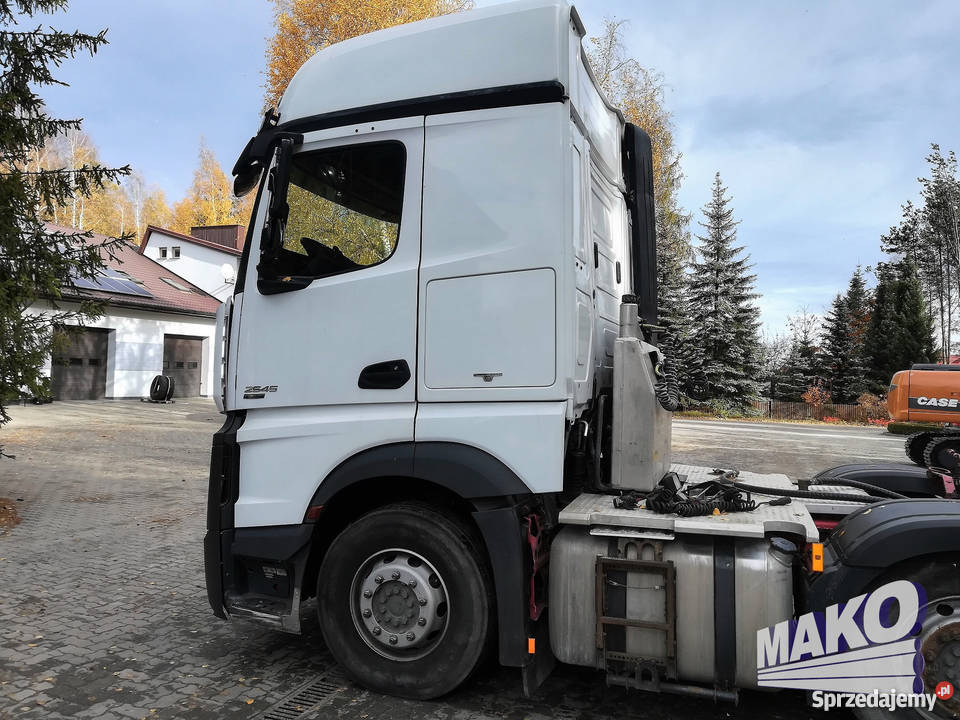 Ciągnik siodłowy Mercedes Benz Actros MP4 2545 świętokrzyskie