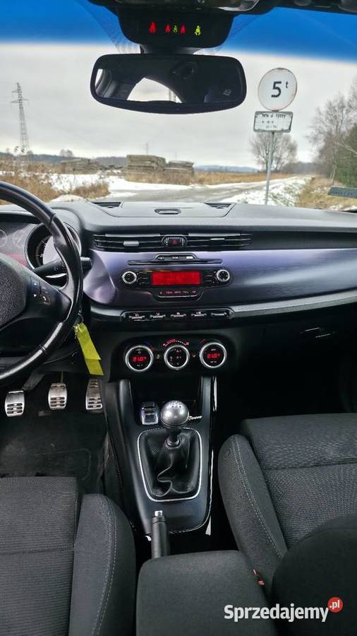 Sprzedam zamienię ładna Alfa Romero giulietta MP3 Chodzież sprzedam