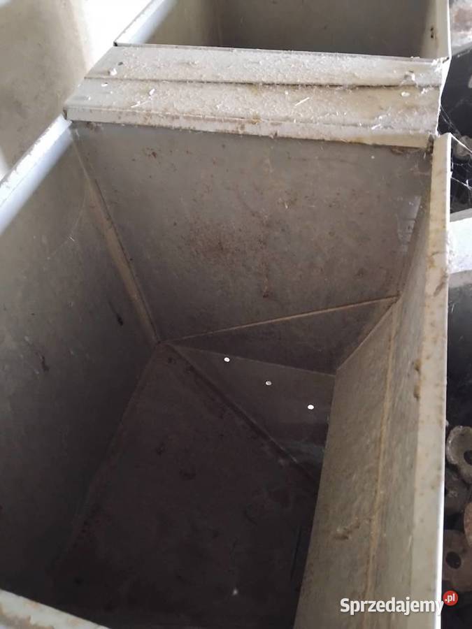 Sprzedam sadzarkę pasową Siewniki i sadzarki Maszyny rolnicze Budziszewice