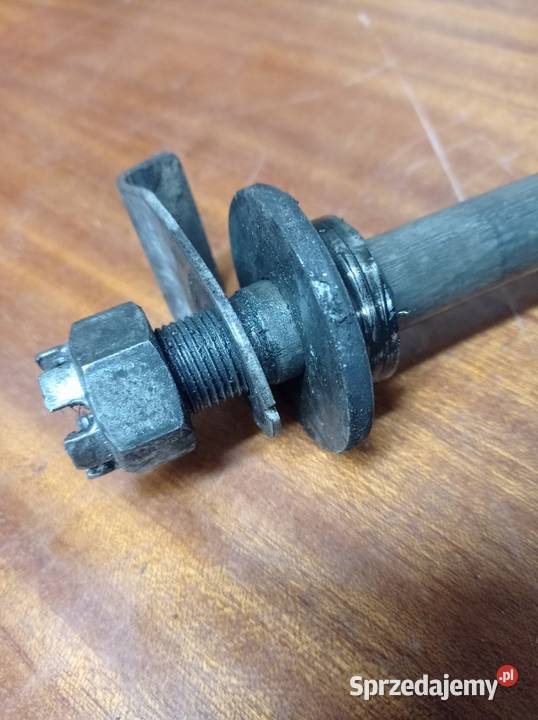 Oś tylnego koła Kawasaki ZZR 600 Łubno