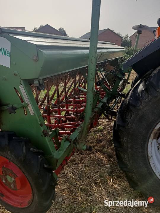 SPRZEDAM siewnik HASSIA DU 333 Sadzenie/siewniki Jaroszewice