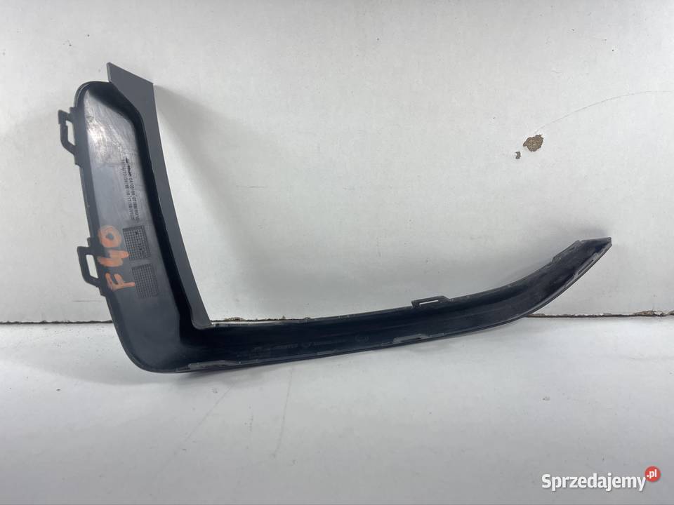 LISTWA KRATKI ZDERZAKA PRAWA BMW 1 F40 Pozostałe Międzychód