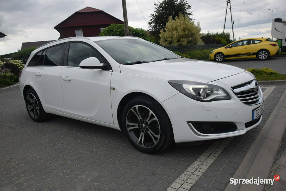 Opel Insignia 16TB 2014r Automat Sprowadzony biały Majdan Sieniawski