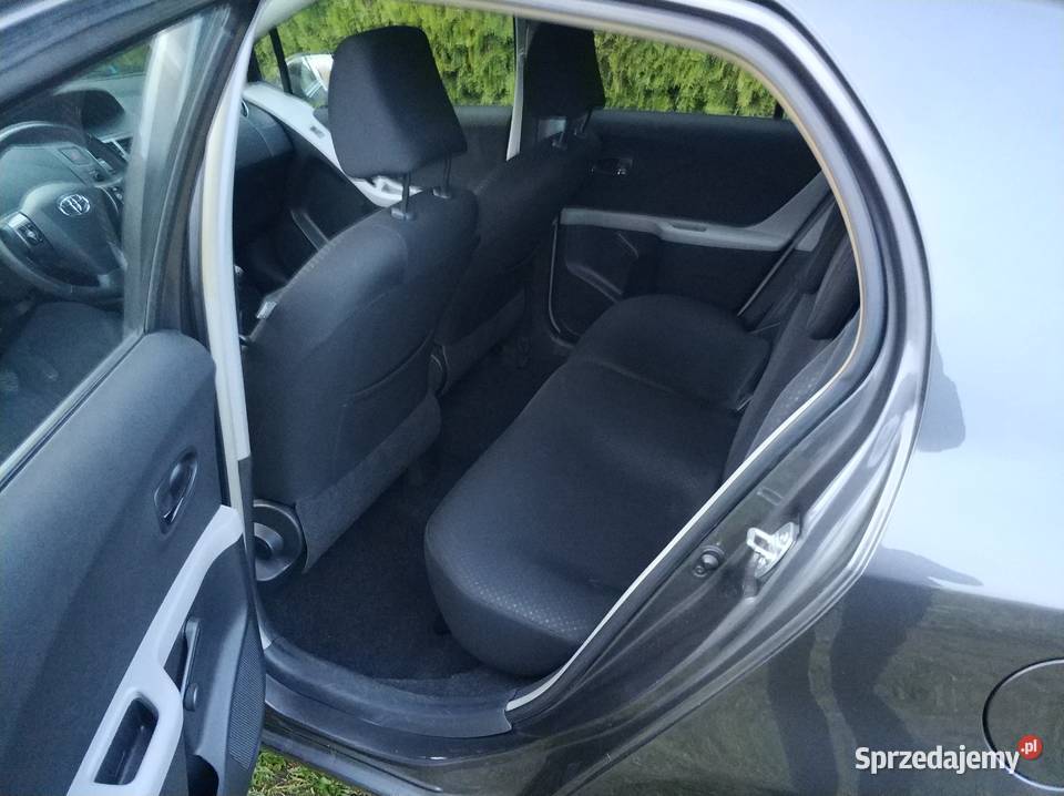 TOYOTA YARIS II FL 2011 14 D4D 90 KLIMATRONIC Rok produkcji 2011 Motoryzacja Chodzież sprzedam