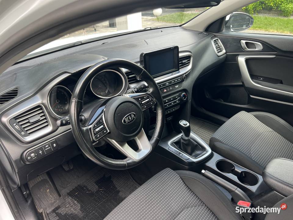 Kia ceed III 14cvvt bezwypadkowy kamera cofania Ostrowiec Świętokrzyski sprzedam