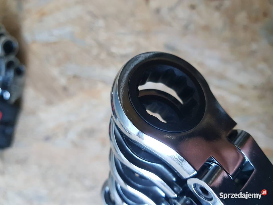 KLUCZE ŁAMANE PŁASKO OCZKOWE GRZECHOTKA 6el Narzędzia Głogowa sprzedam